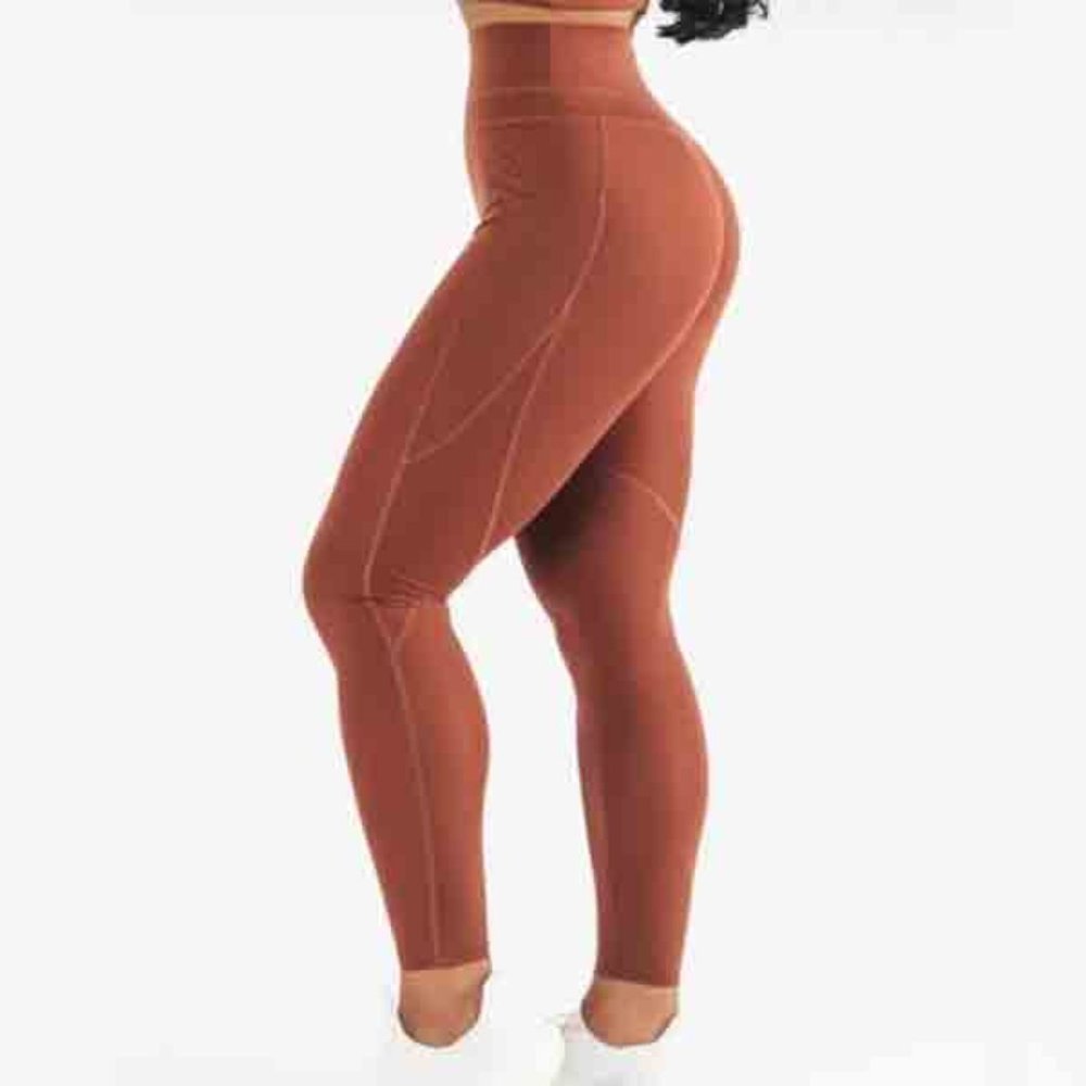 ALPHALETE Alphalux Force Legging Martian Red Medium B04